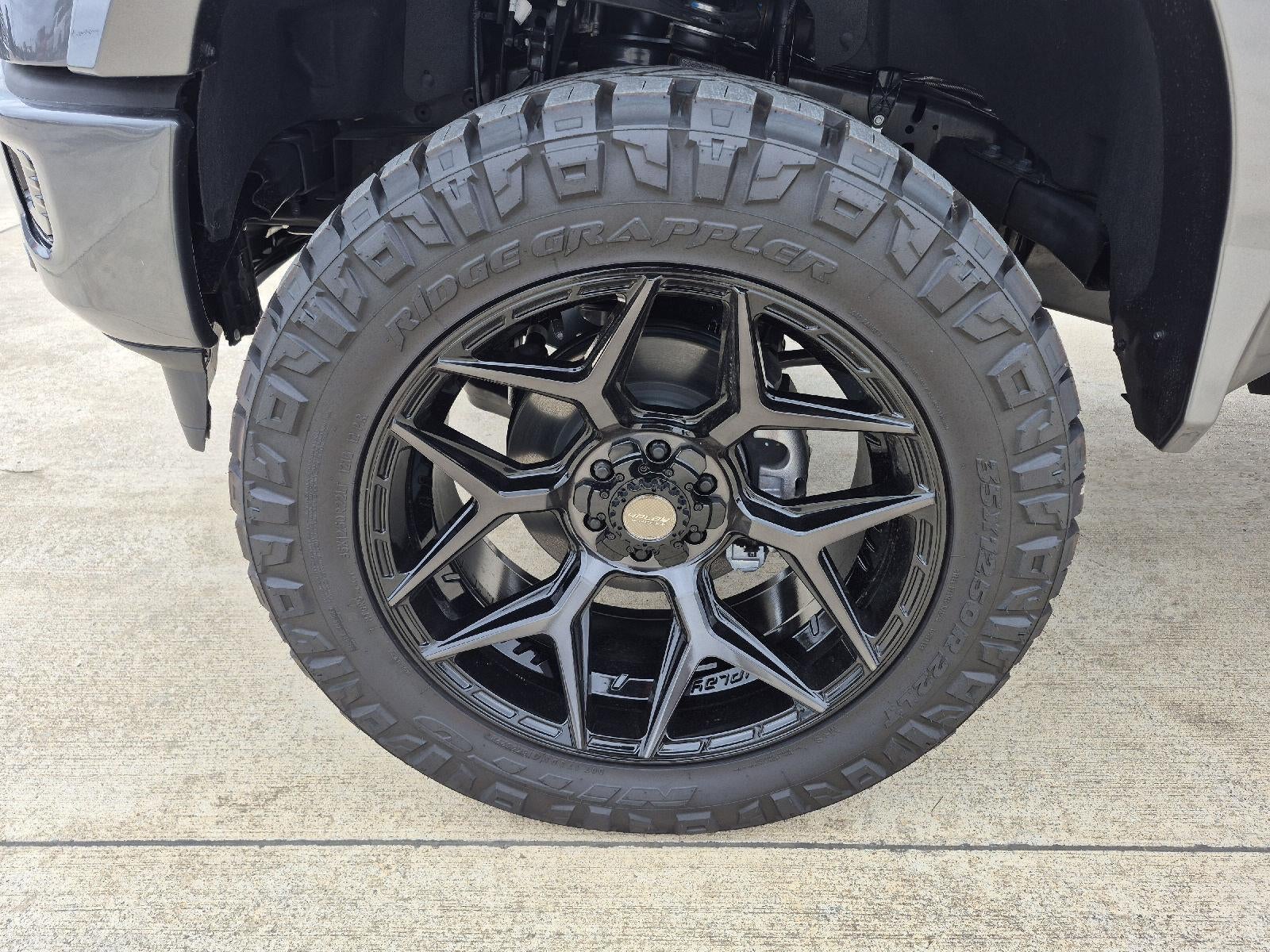 2025 Ford LIFTED F-150 LARIAT