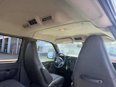 2021 Chevrolet Express Passenger LT