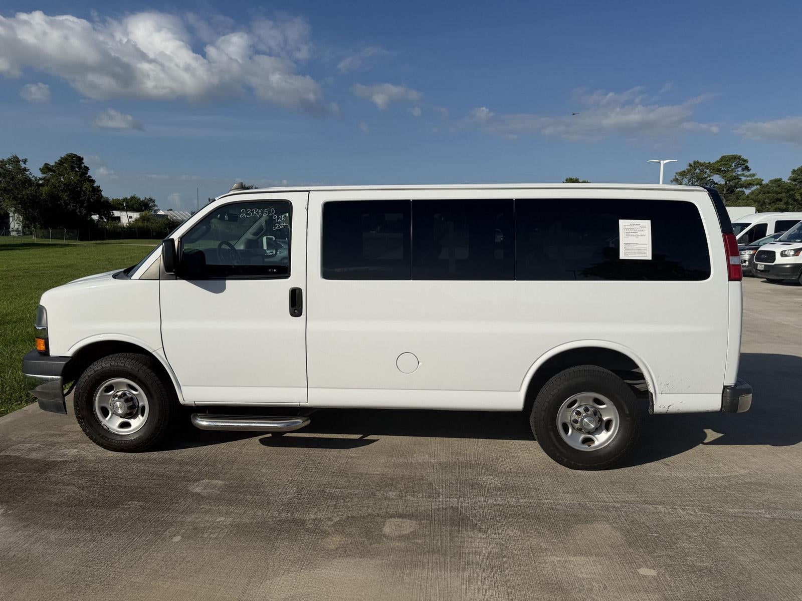 2021 Chevrolet Express Passenger LT