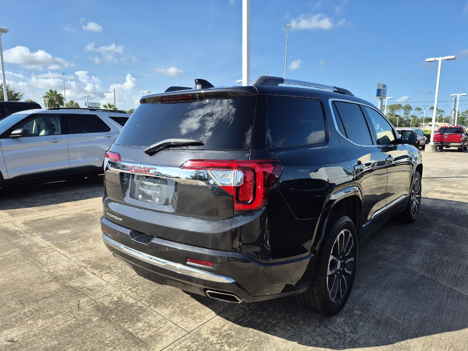 2020 GMC Acadia Denali