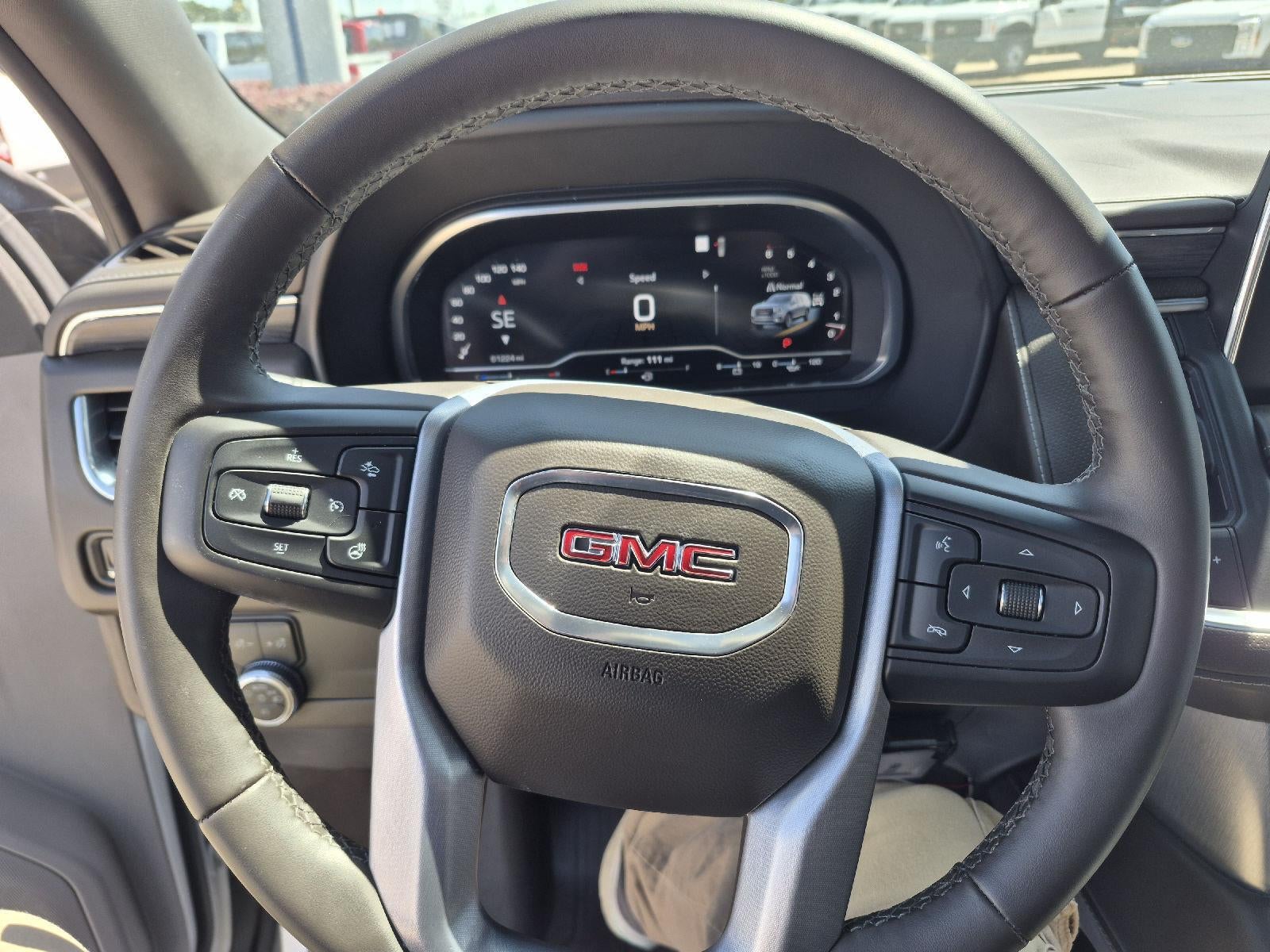 2023 GMC Yukon XL SLT