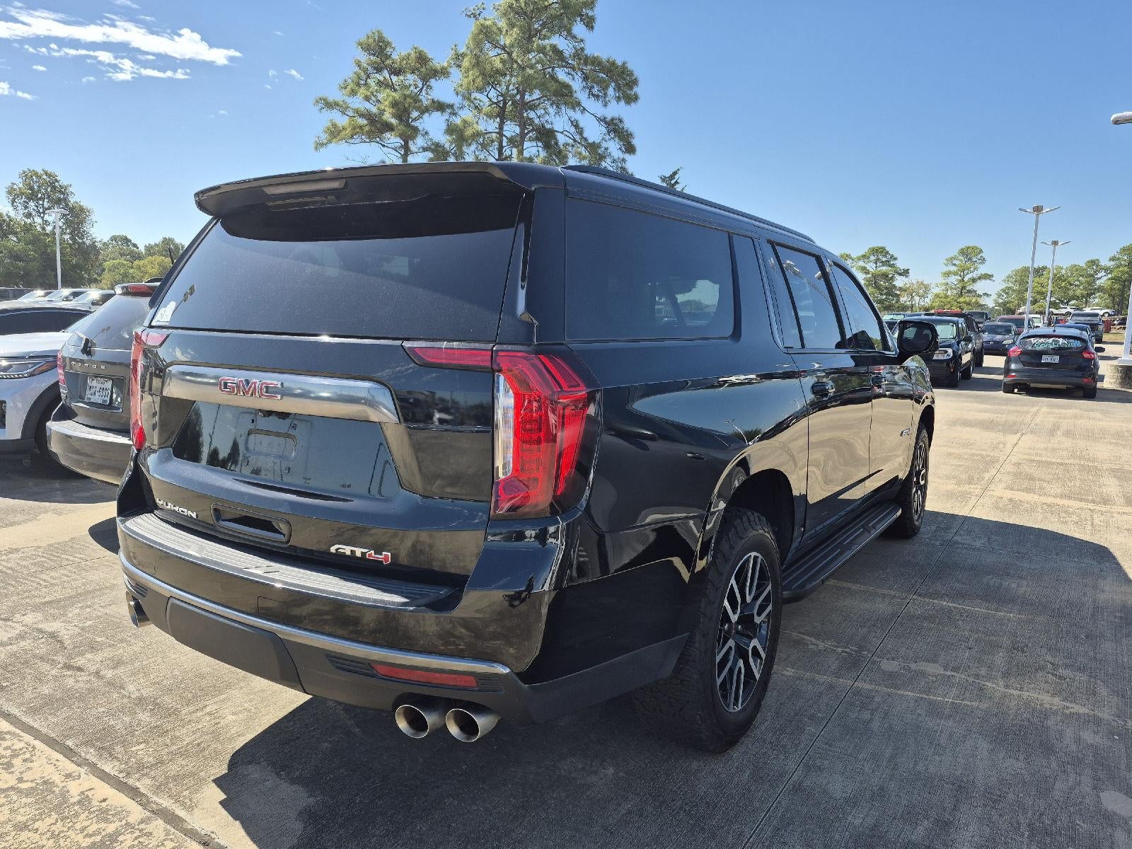 2024 GMC Yukon XL AT4
