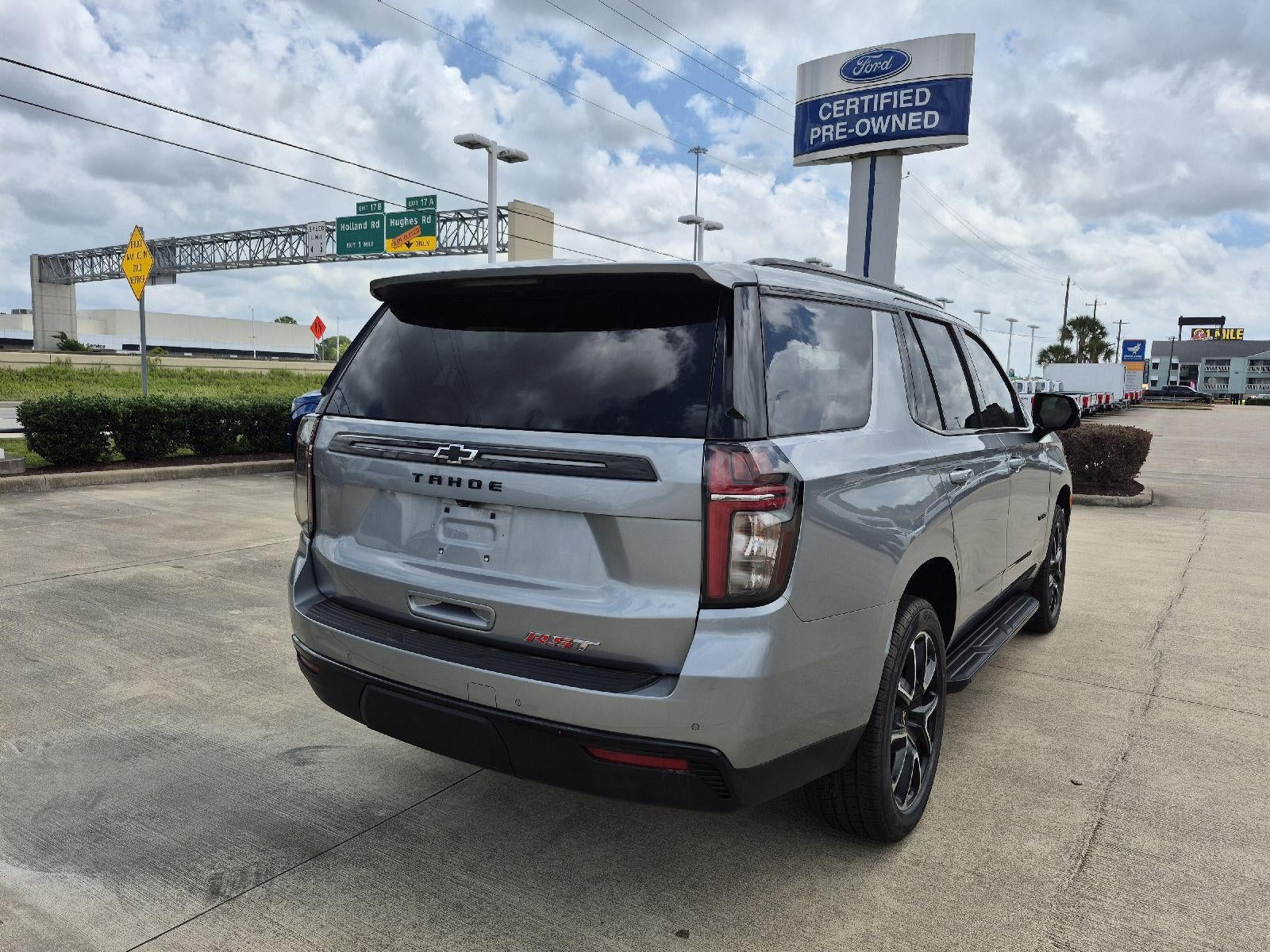 2024 Chevrolet Tahoe RST