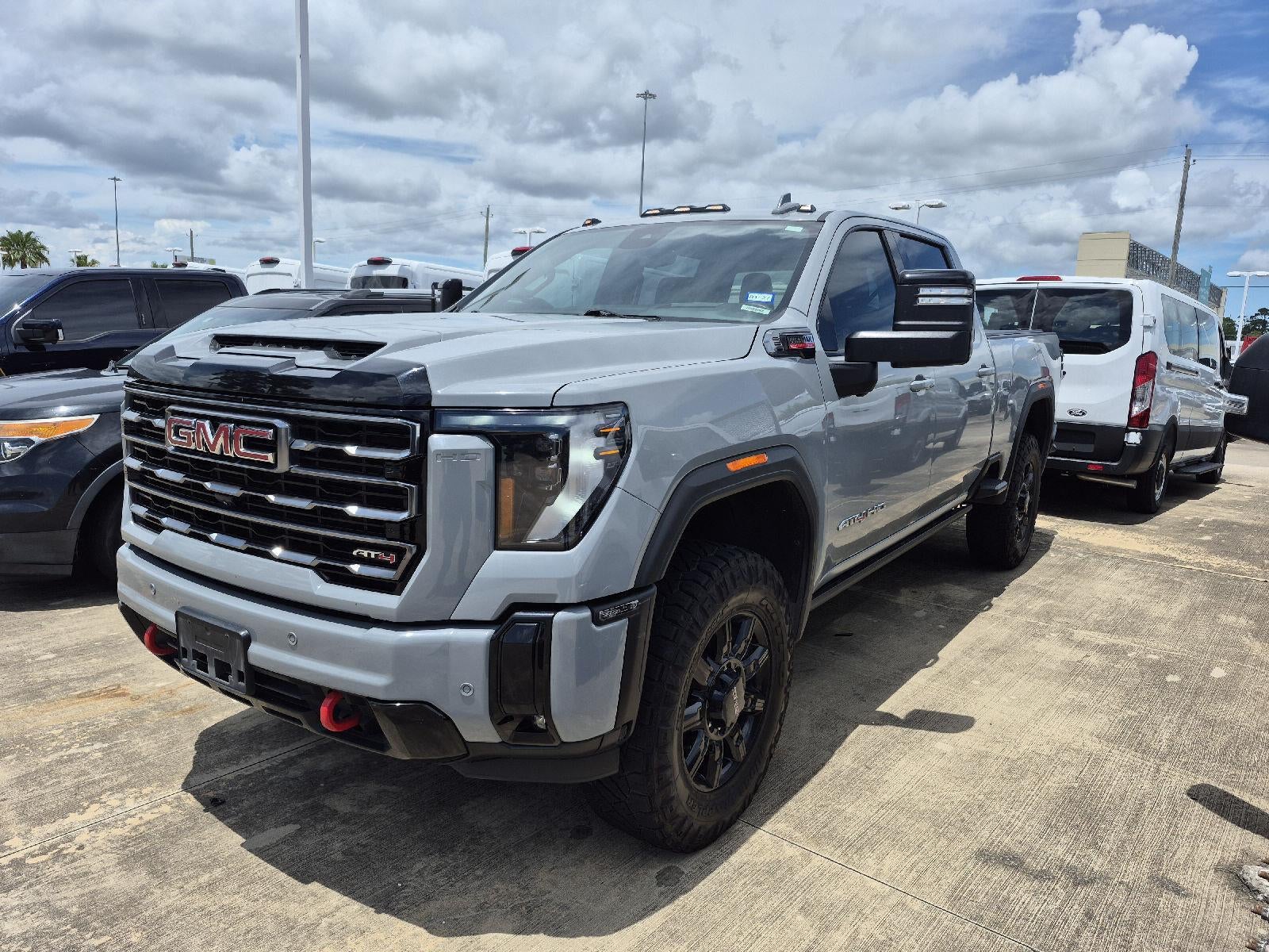 2025 GMC Sierra 2500HD AT4