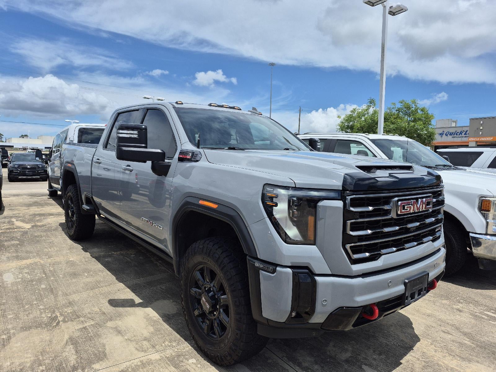 2025 GMC Sierra 2500HD AT4