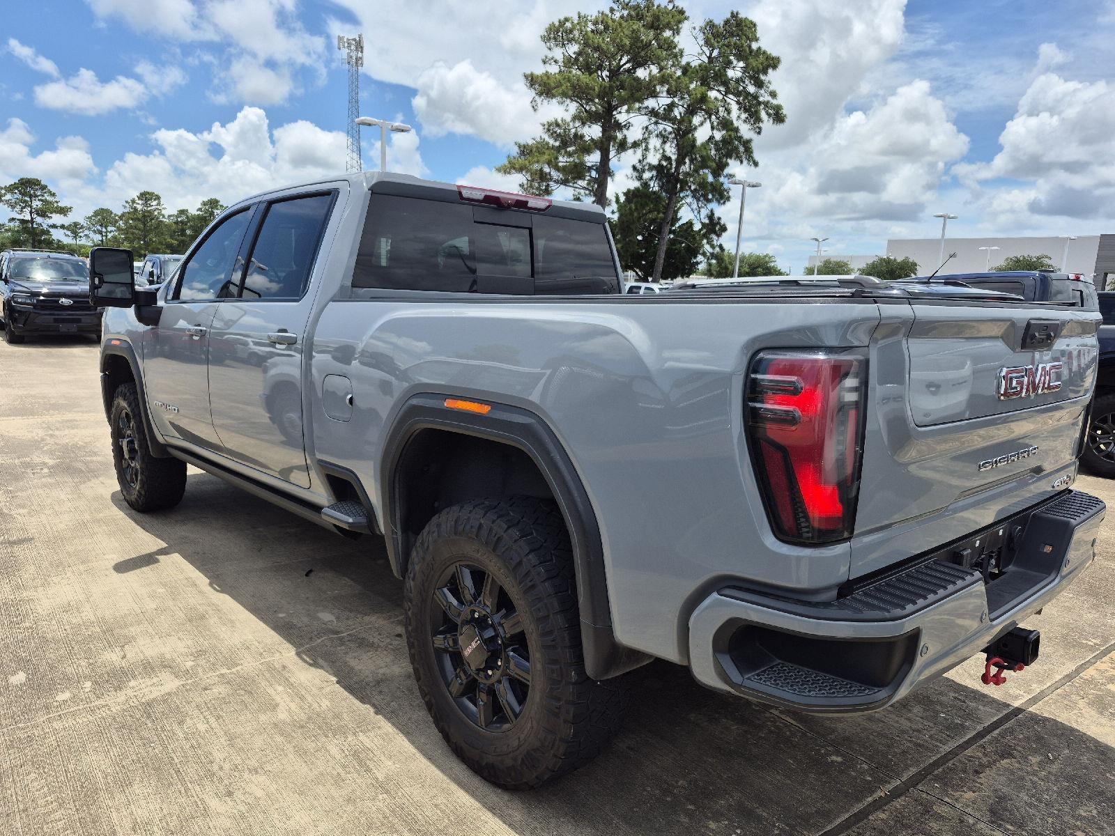 2025 GMC Sierra 2500HD AT4