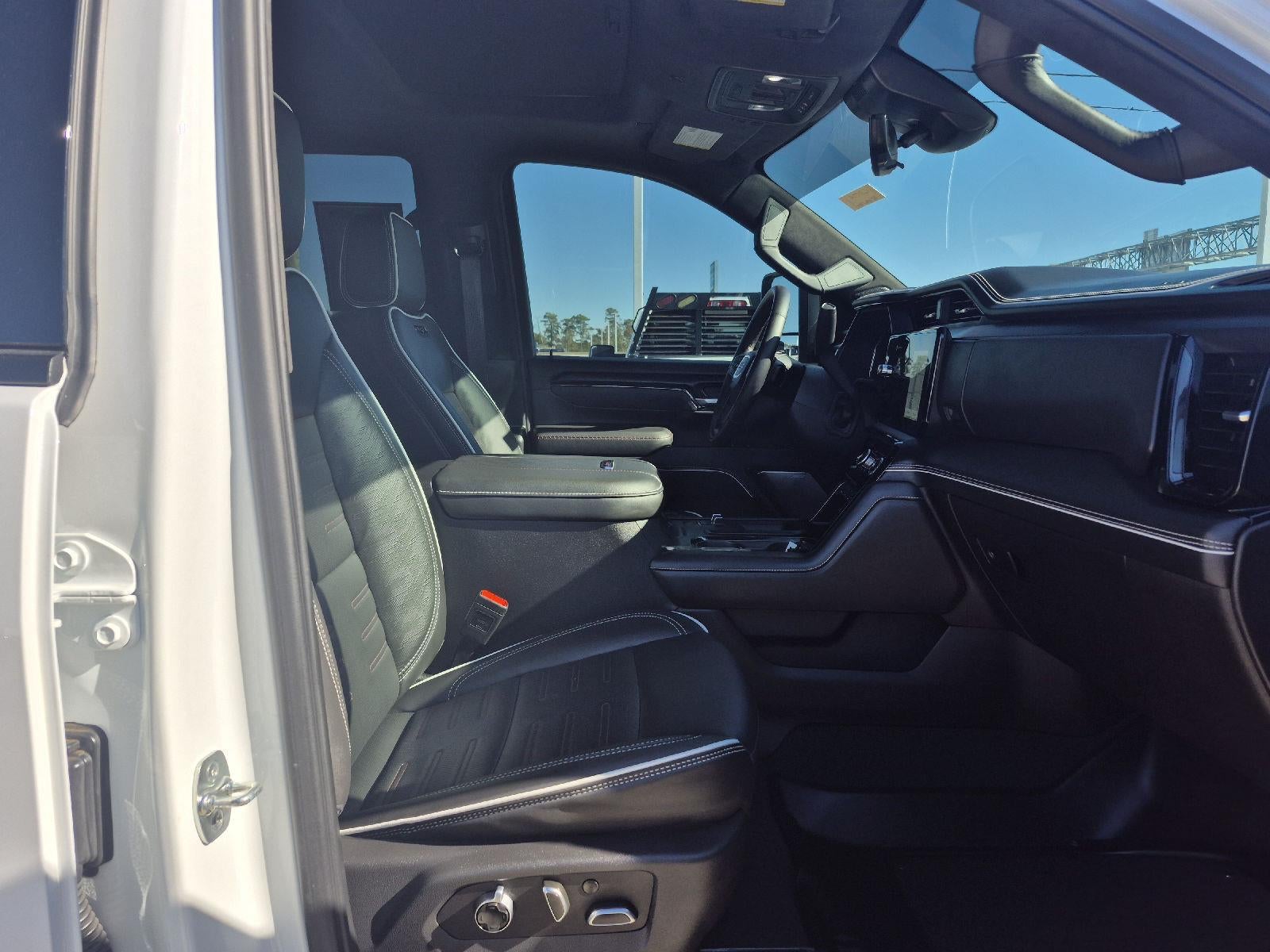 2025 GMC Sierra 2500HD AT4X