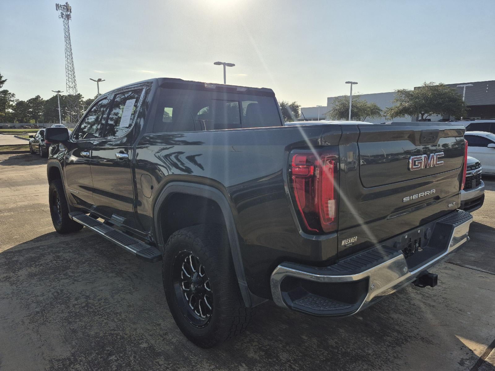 2021 GMC Sierra 1500 SLT