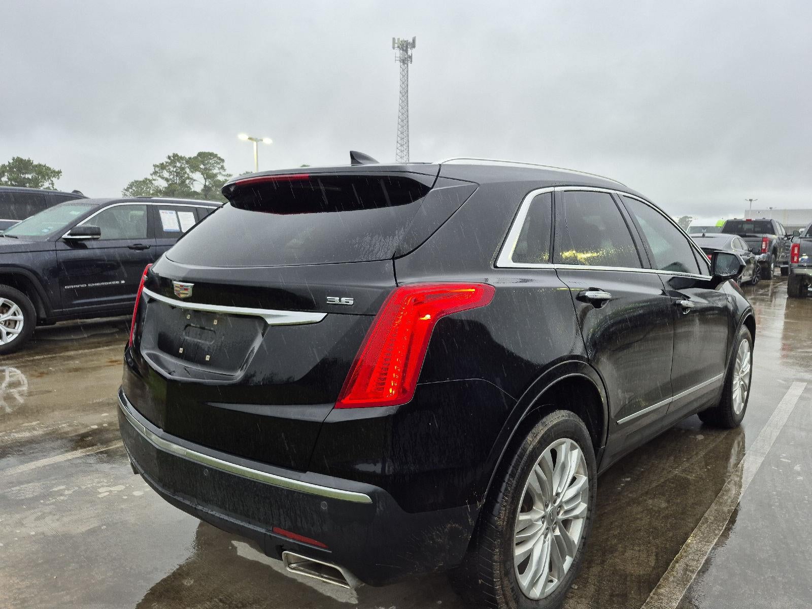2017 Cadillac XT5 Premium Luxury FWD