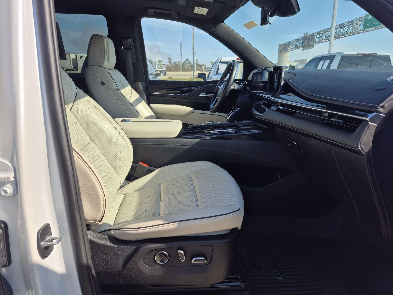 2024 Cadillac Escalade 4WD Sport