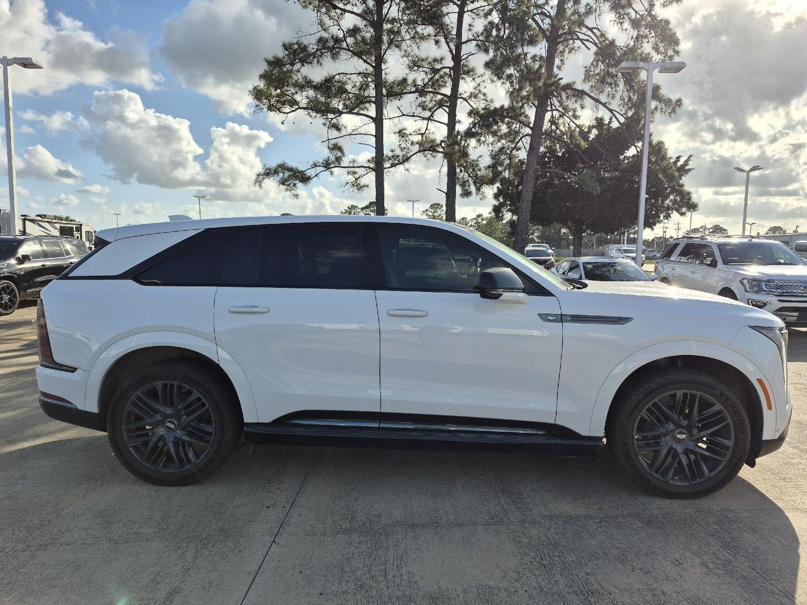 2025 Cadillac ESCALADE IQ Sport 2