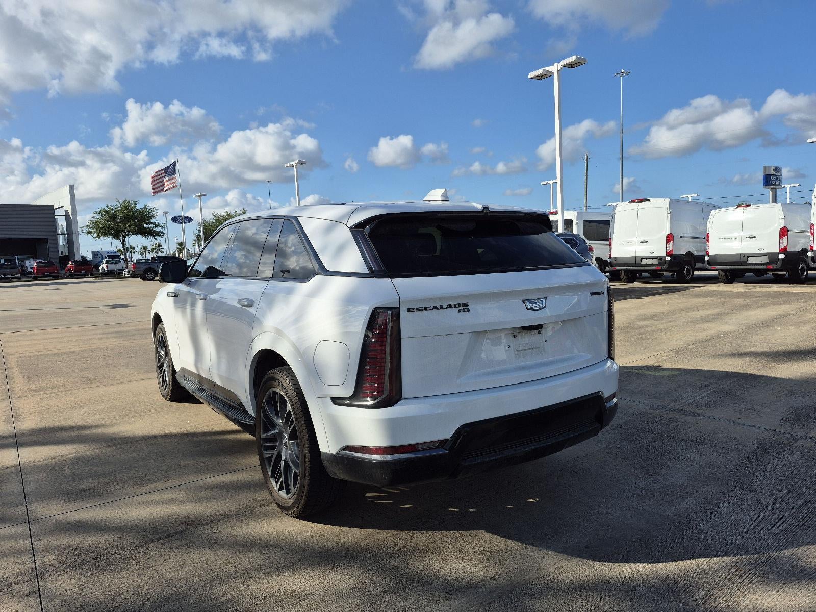 2025 Cadillac ESCALADE IQ Sport 2