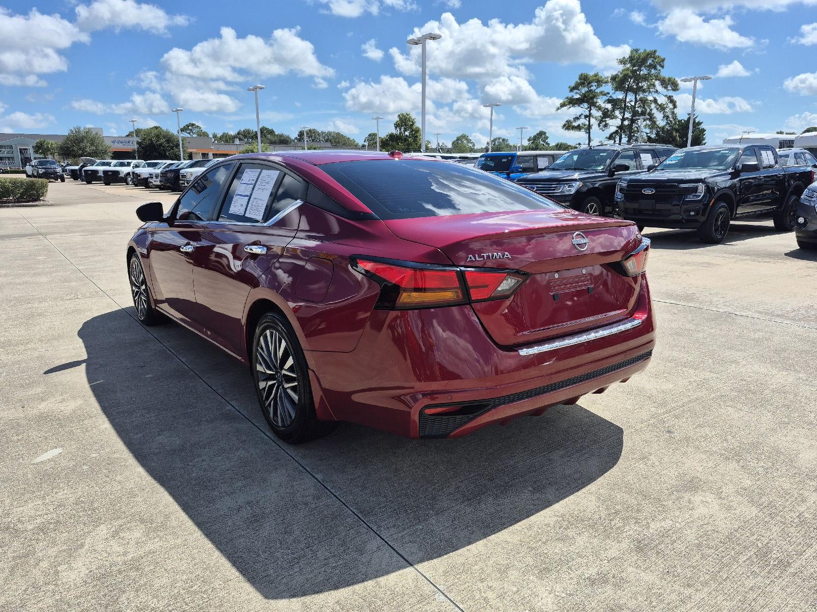 2023 Nissan Altima 2.5 SV