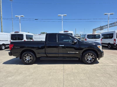 2020 Nissan Titan SV