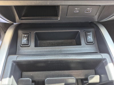 2020 Nissan Titan SV