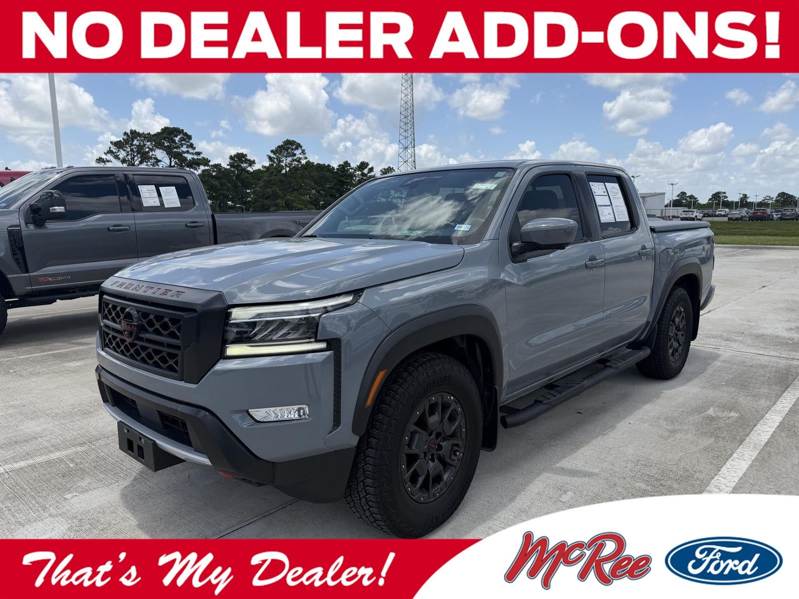 2024 Nissan FRONTIER Base