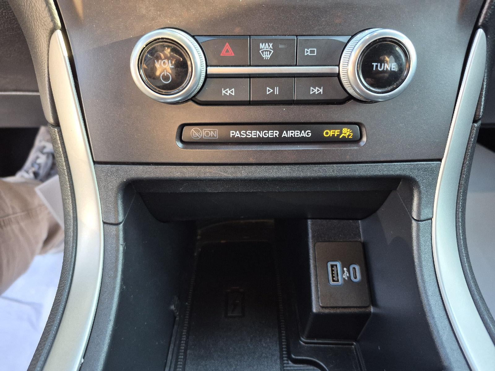 2021 Ford Edge ST-Line