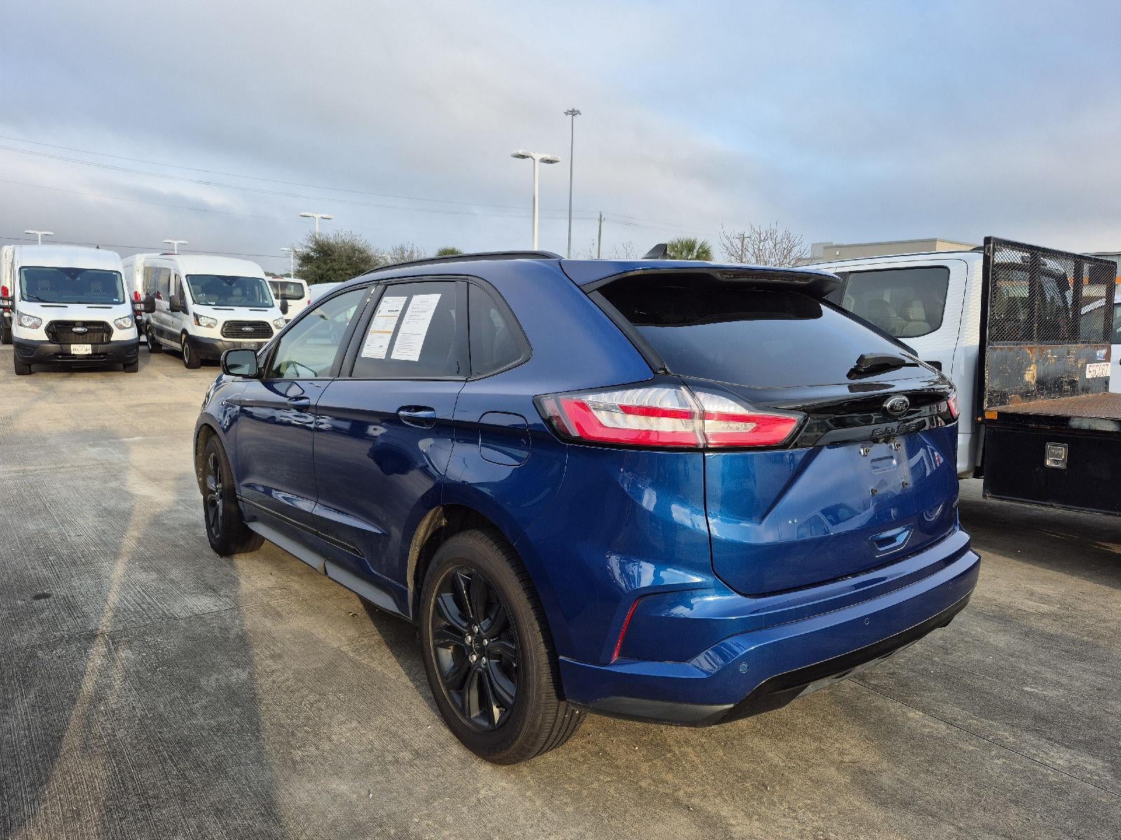 2022 Ford Edge SE