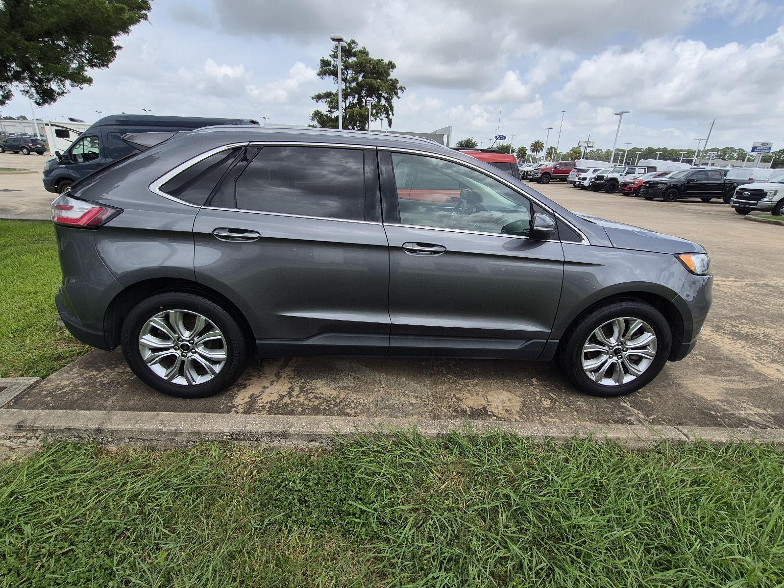 2024 Ford Edge Titanium