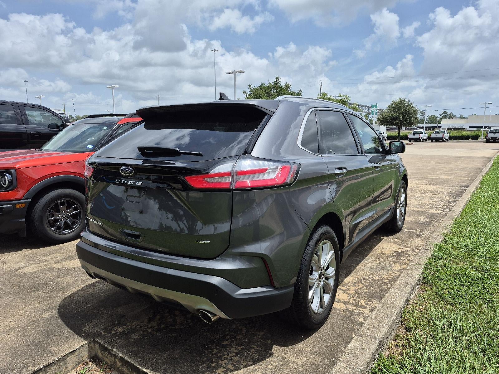 2024 Ford Edge Titanium