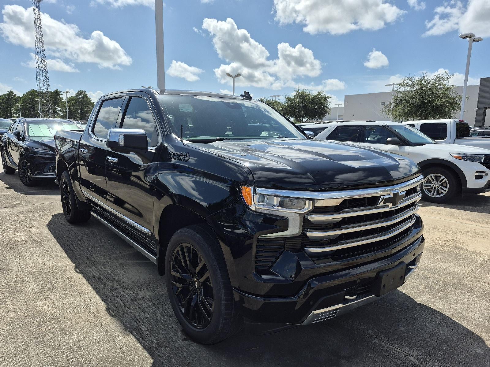 2023 Chevrolet Silverado 1500 High Country