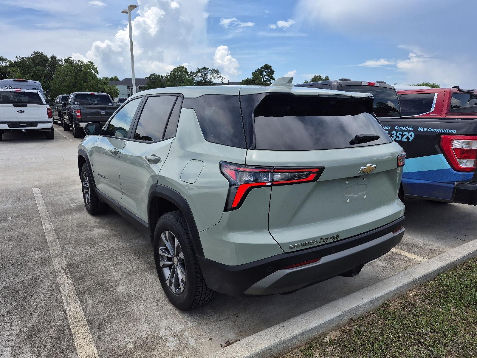 2025 Chevrolet Equinox FWD LT