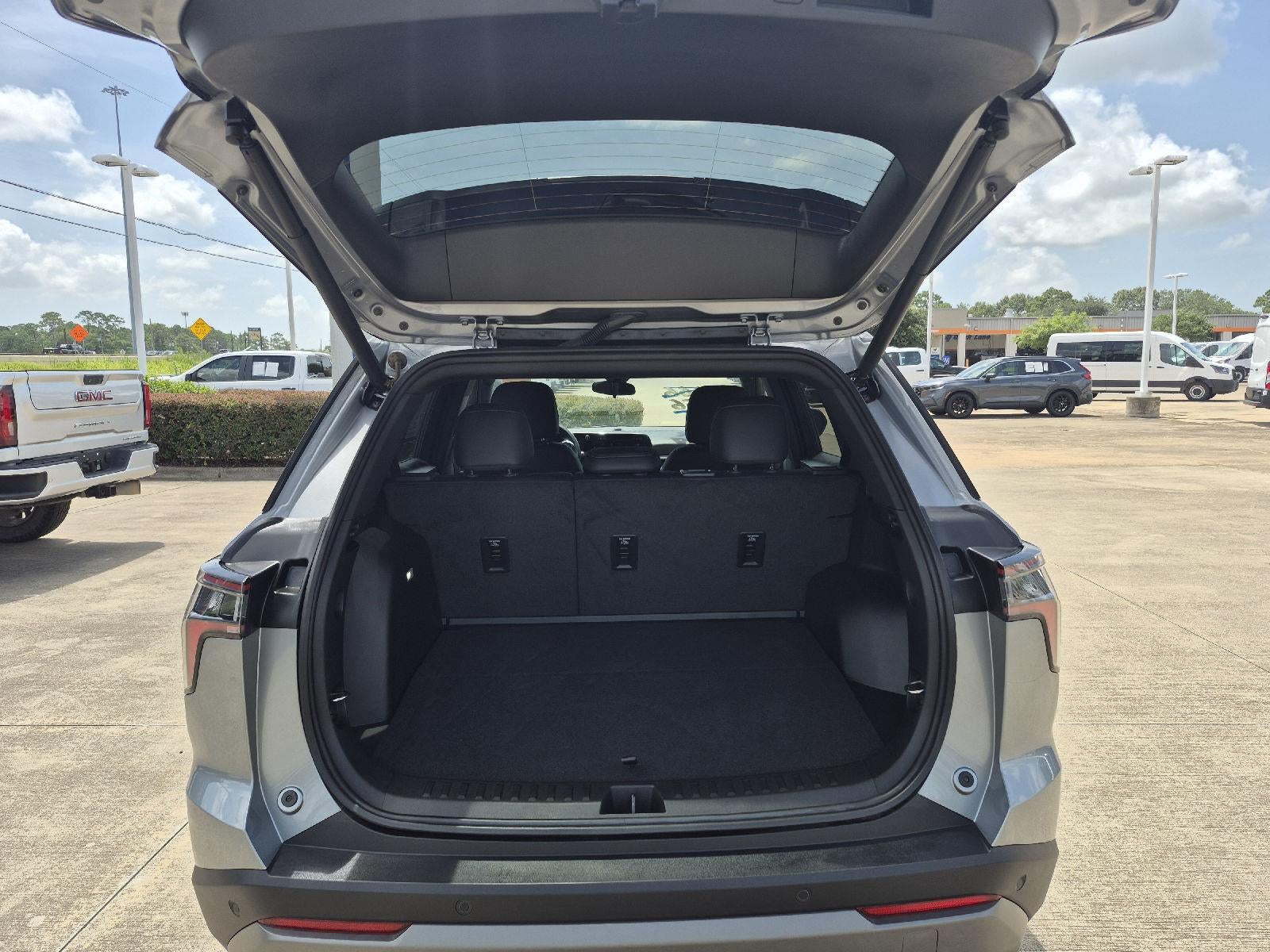 2025 Chevrolet Equinox FWD LT