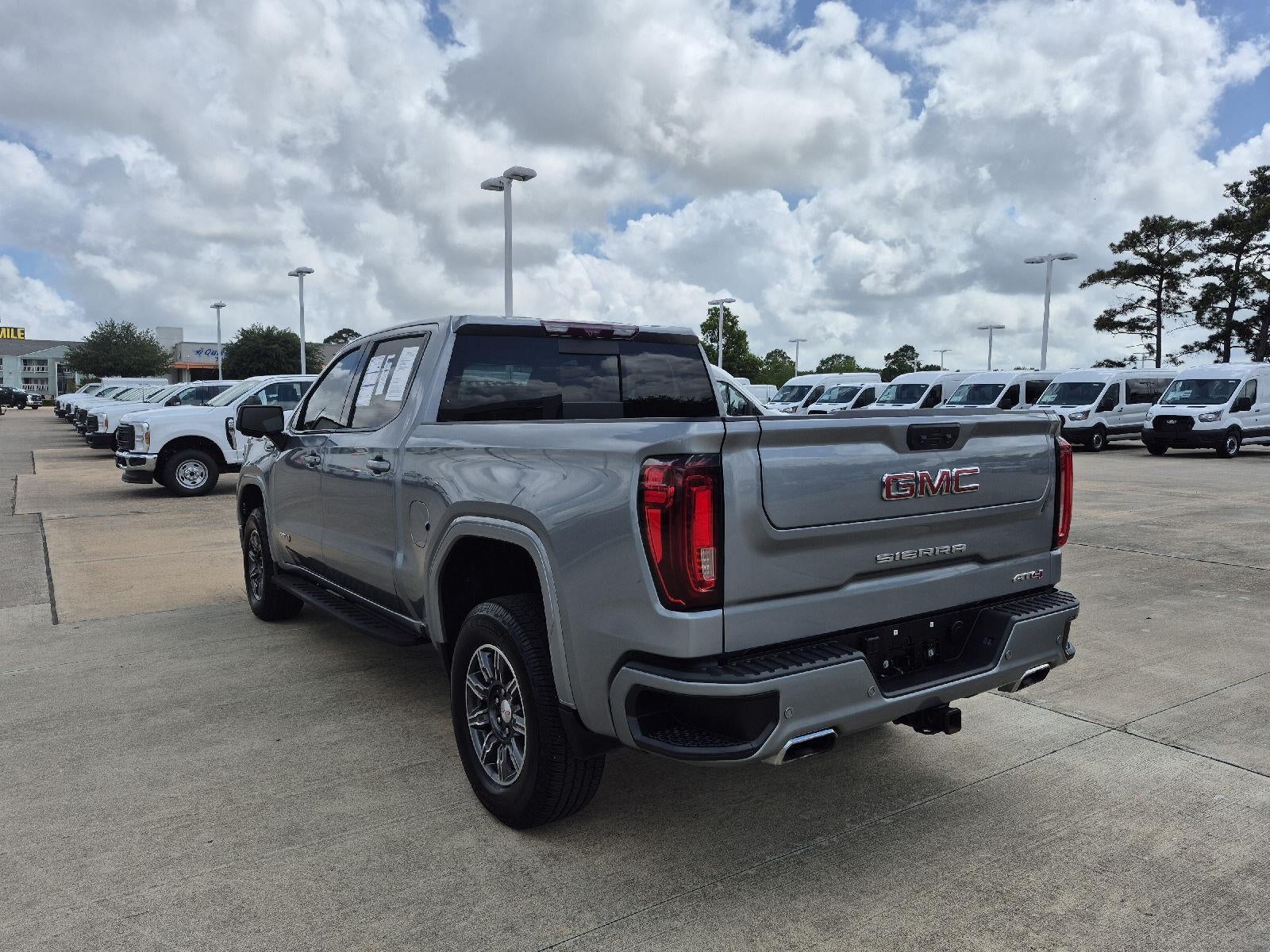 2024 GMC Sierra 1500 AT4