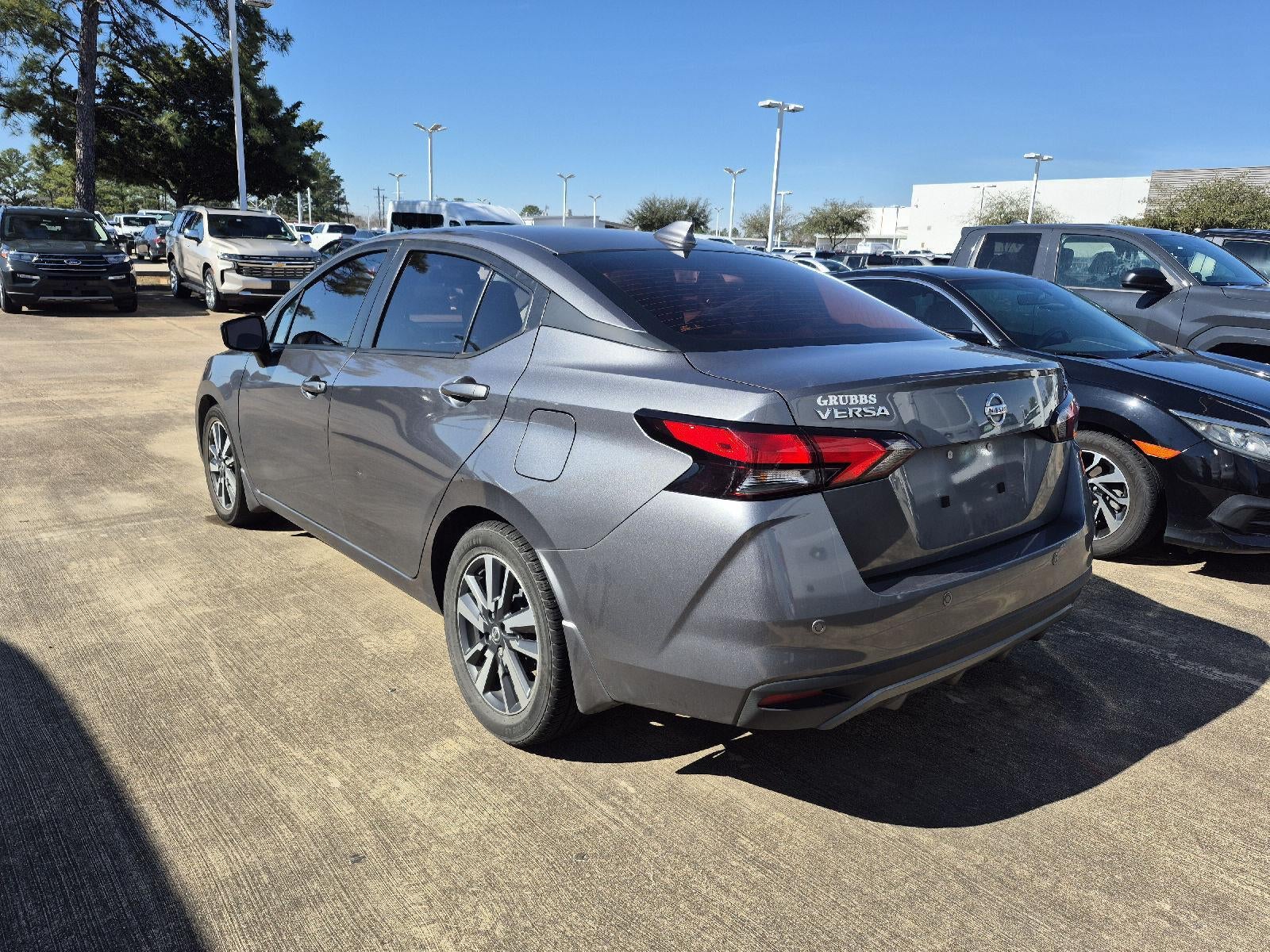 2021 Nissan Versa SV
