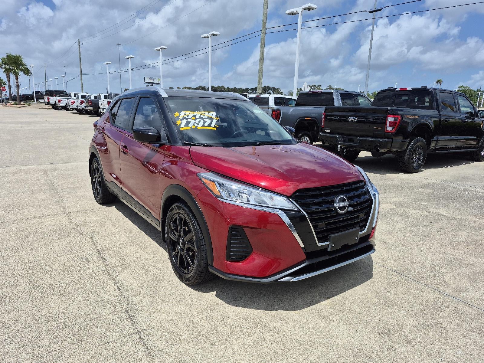 2023 Nissan Kicks SV