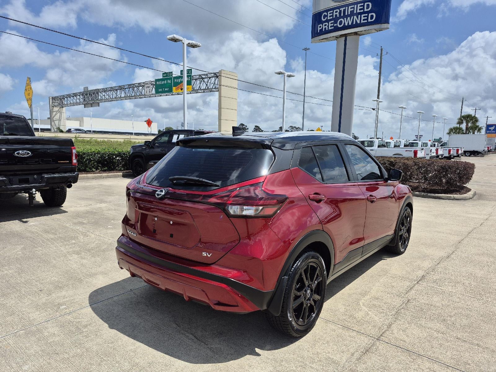 2023 Nissan Kicks SV