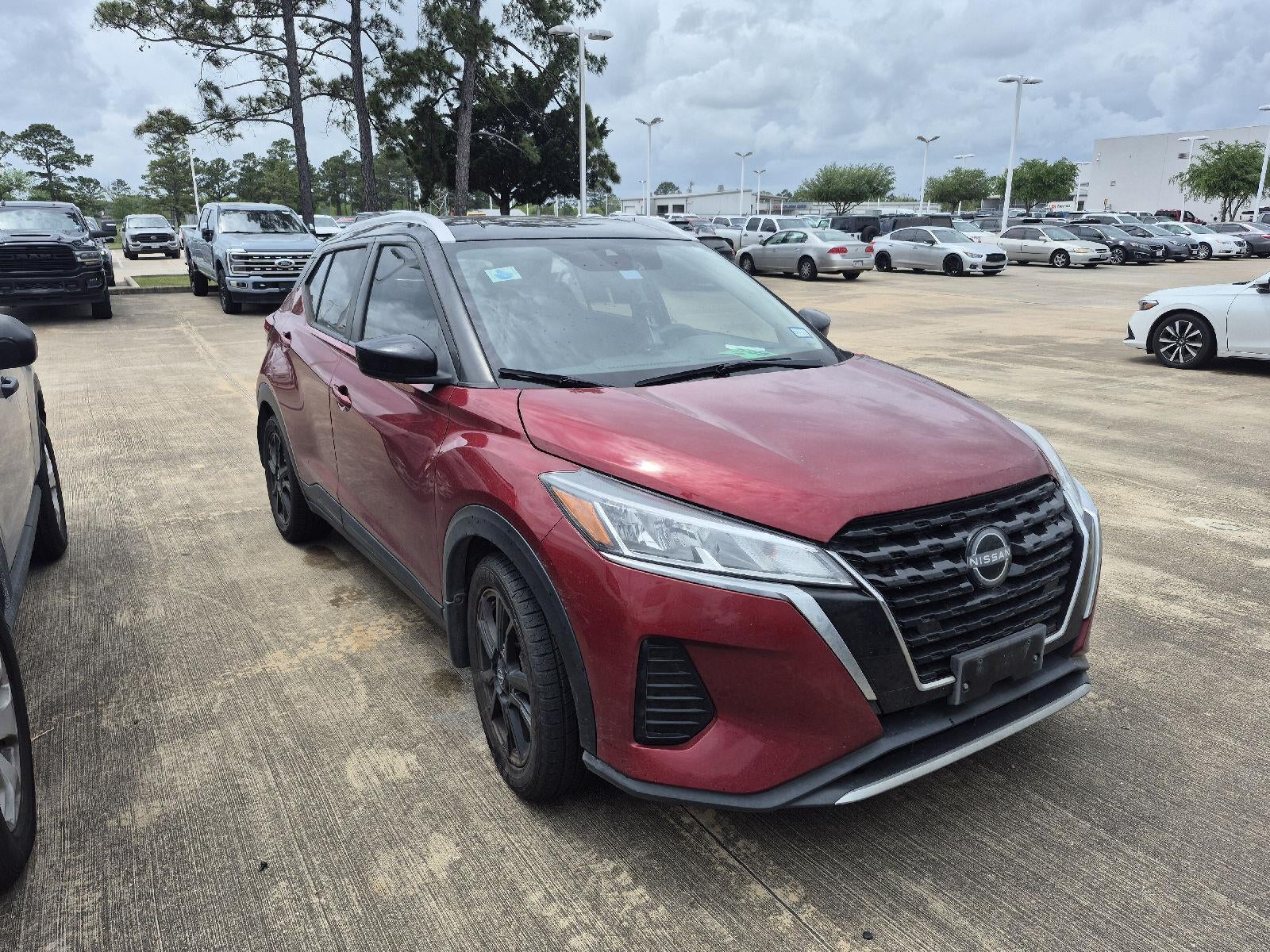 2023 Nissan Kicks SV