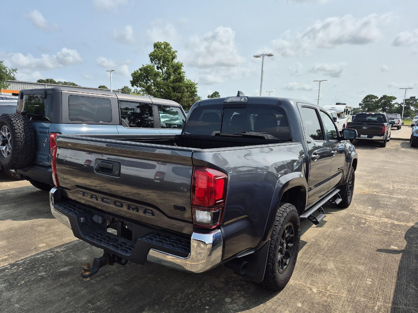 2022 Toyota Tacoma SR5 V6