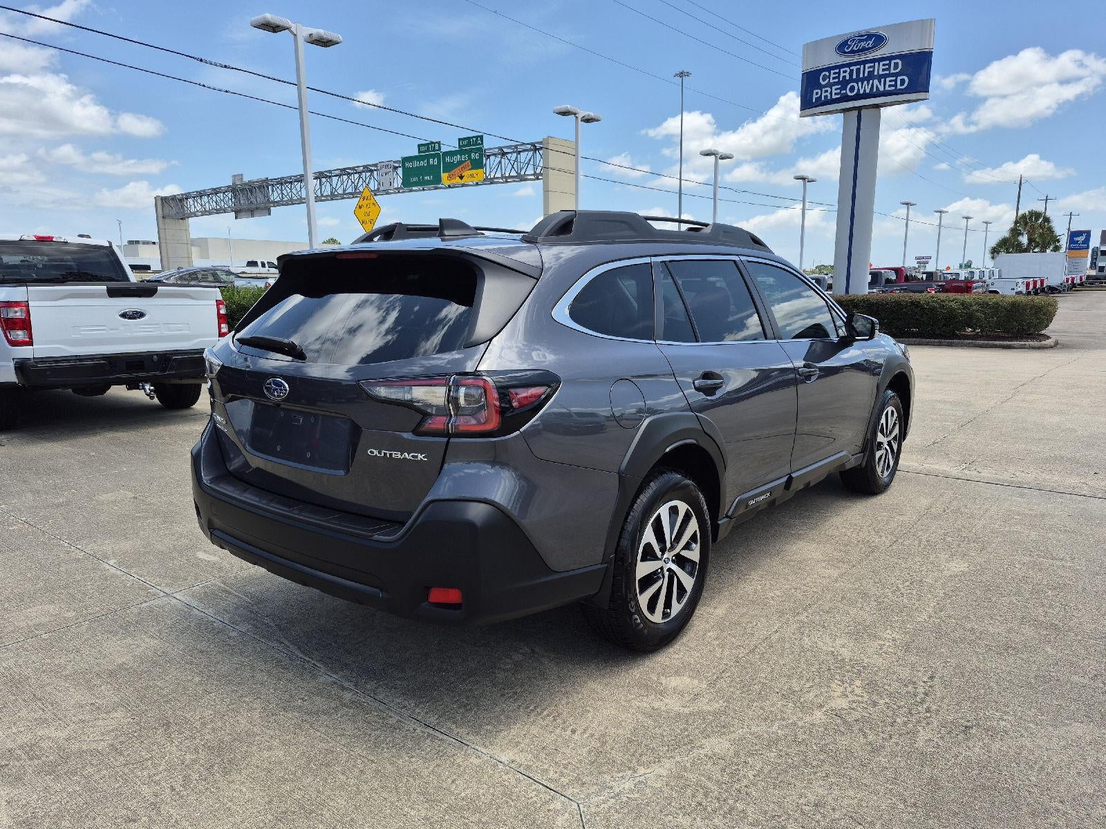 2024 Subaru Outback Premium