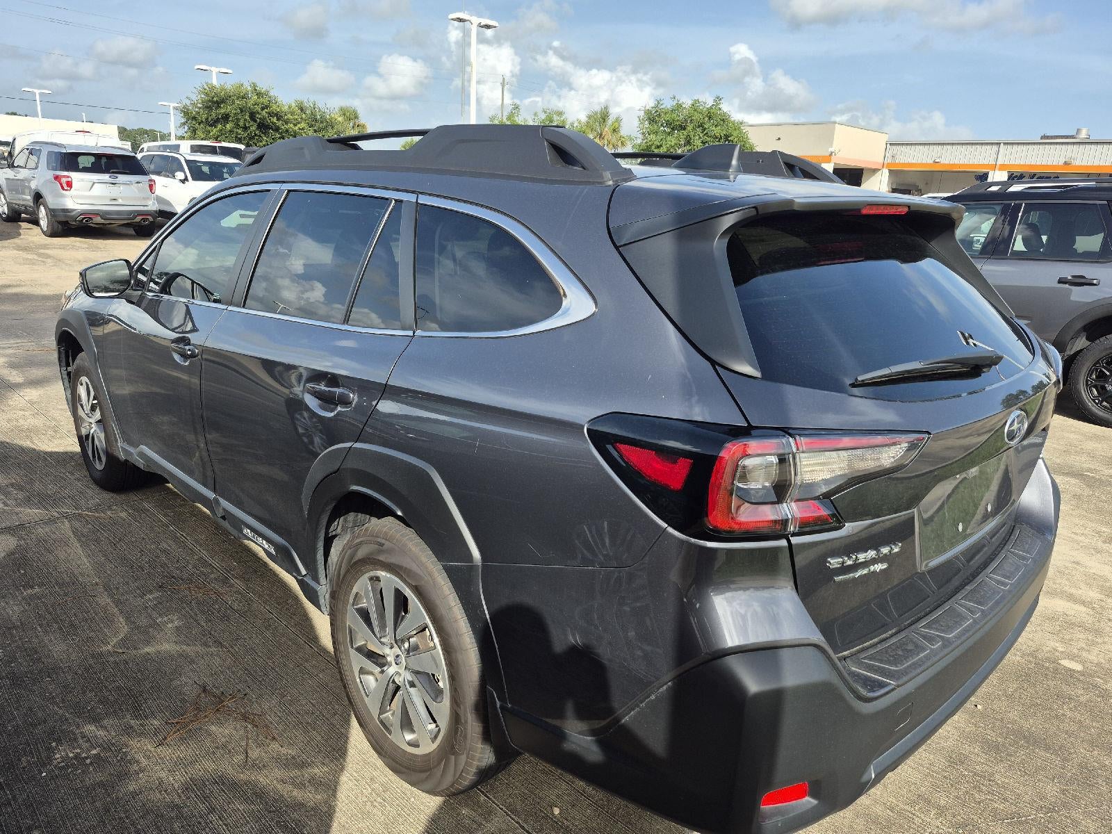 2024 Subaru Outback Premium