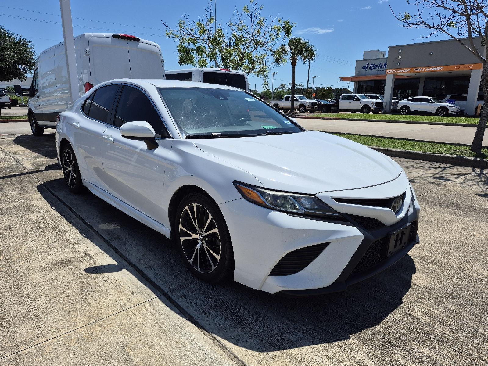 2019 Toyota Camry SE