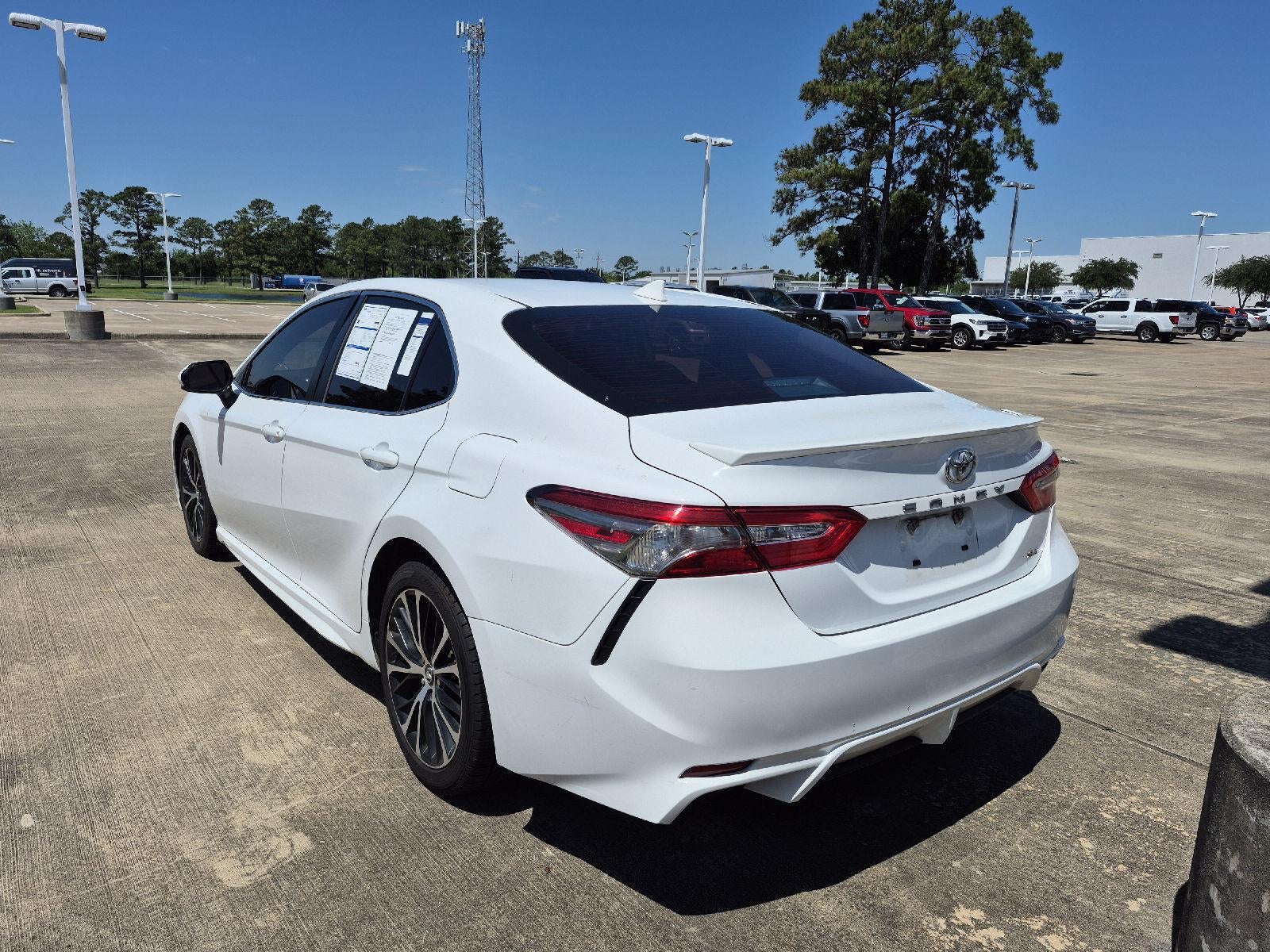 2019 Toyota Camry SE