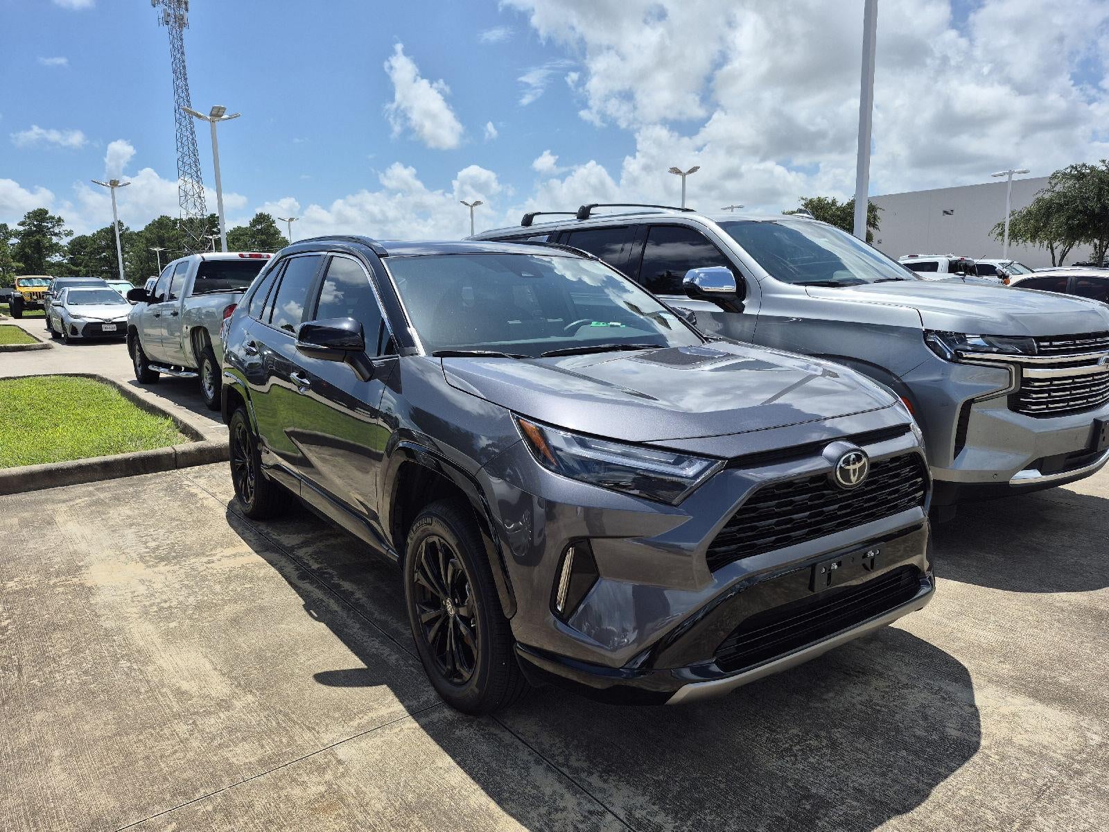 2025 Toyota RAV4 Hybrid XSE