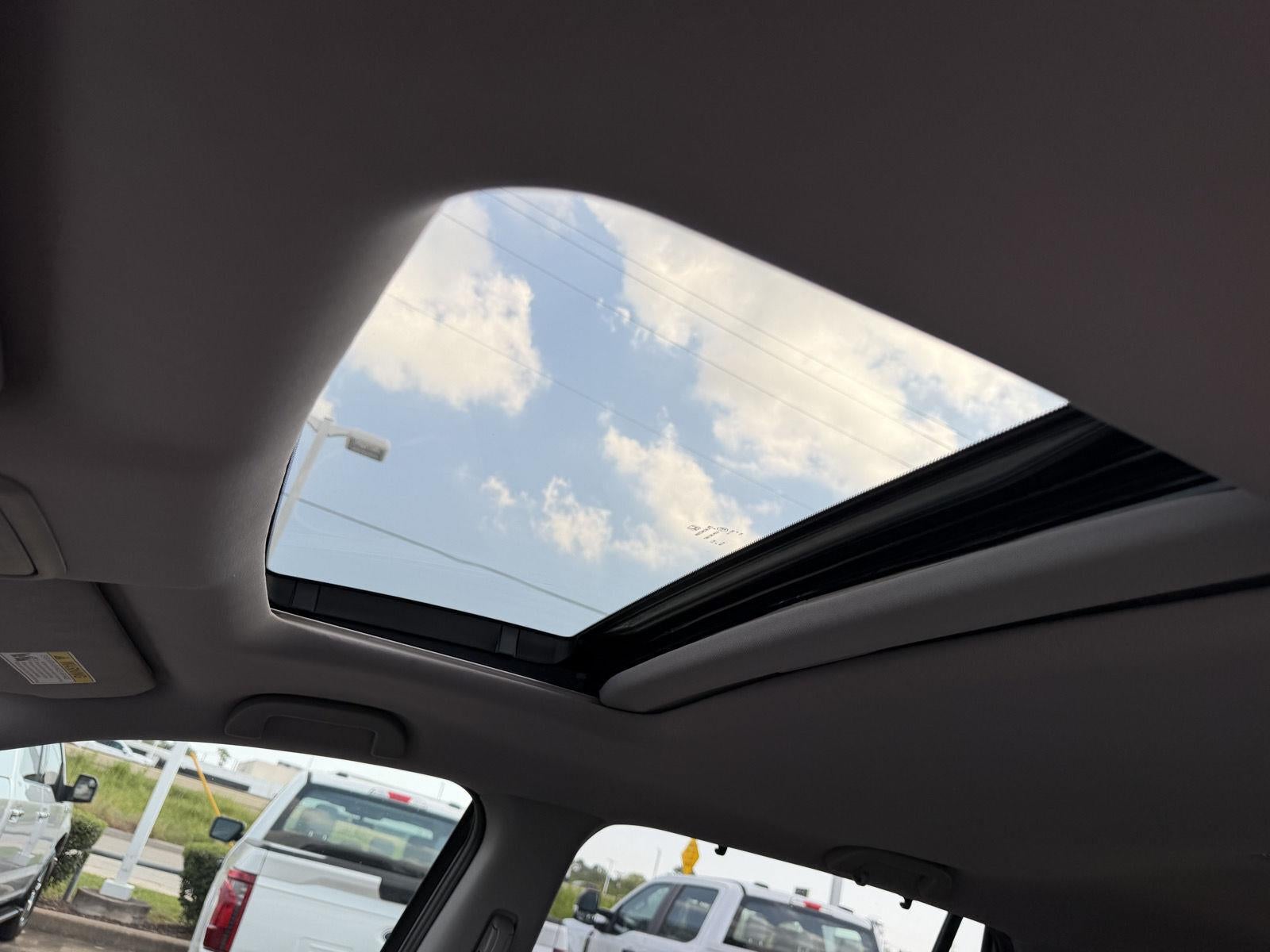 2022 Honda PILOT Base
