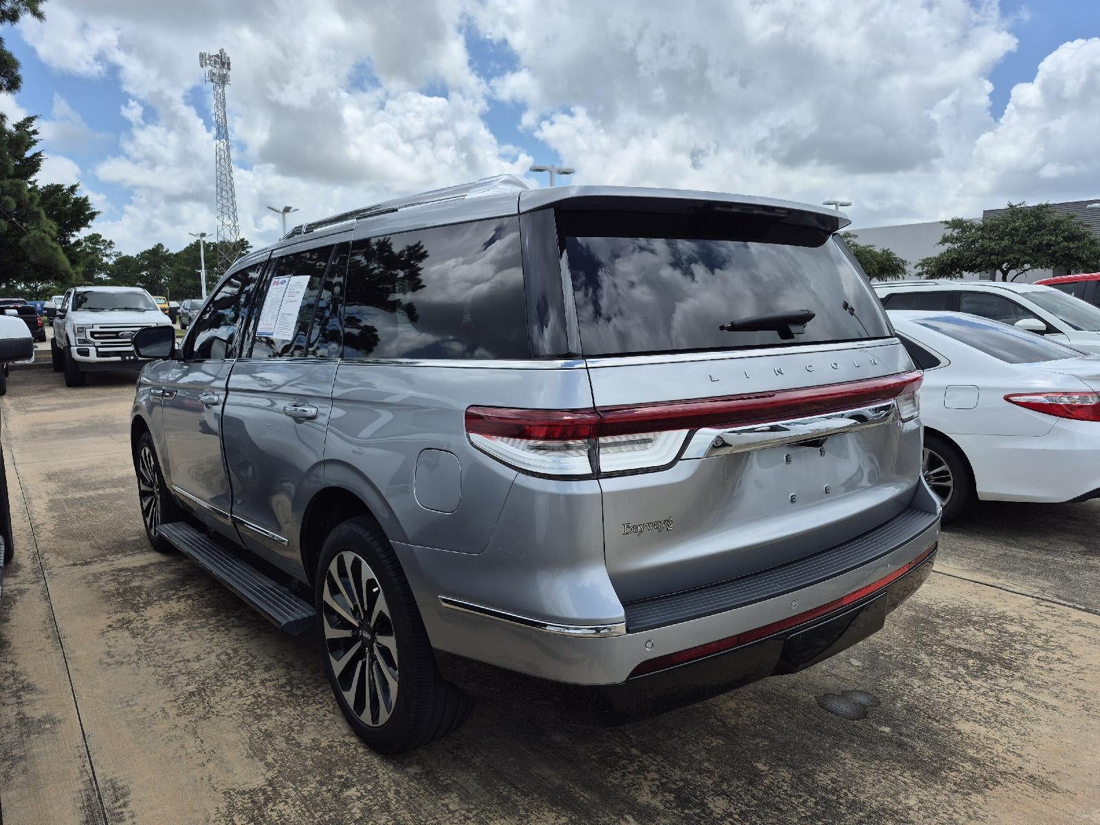 2023 Lincoln Navigator Reserve