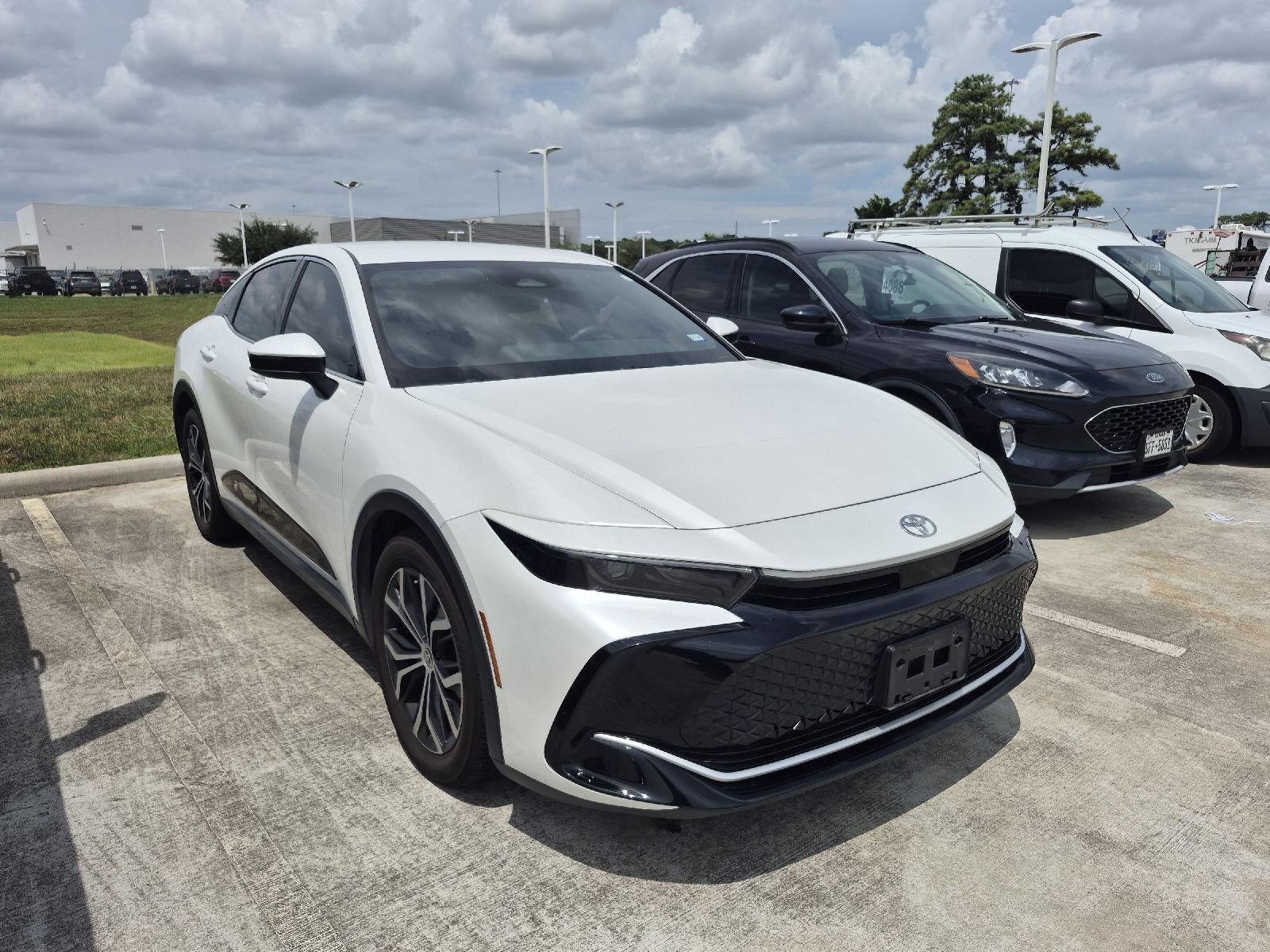 2023 Toyota Crown XLE