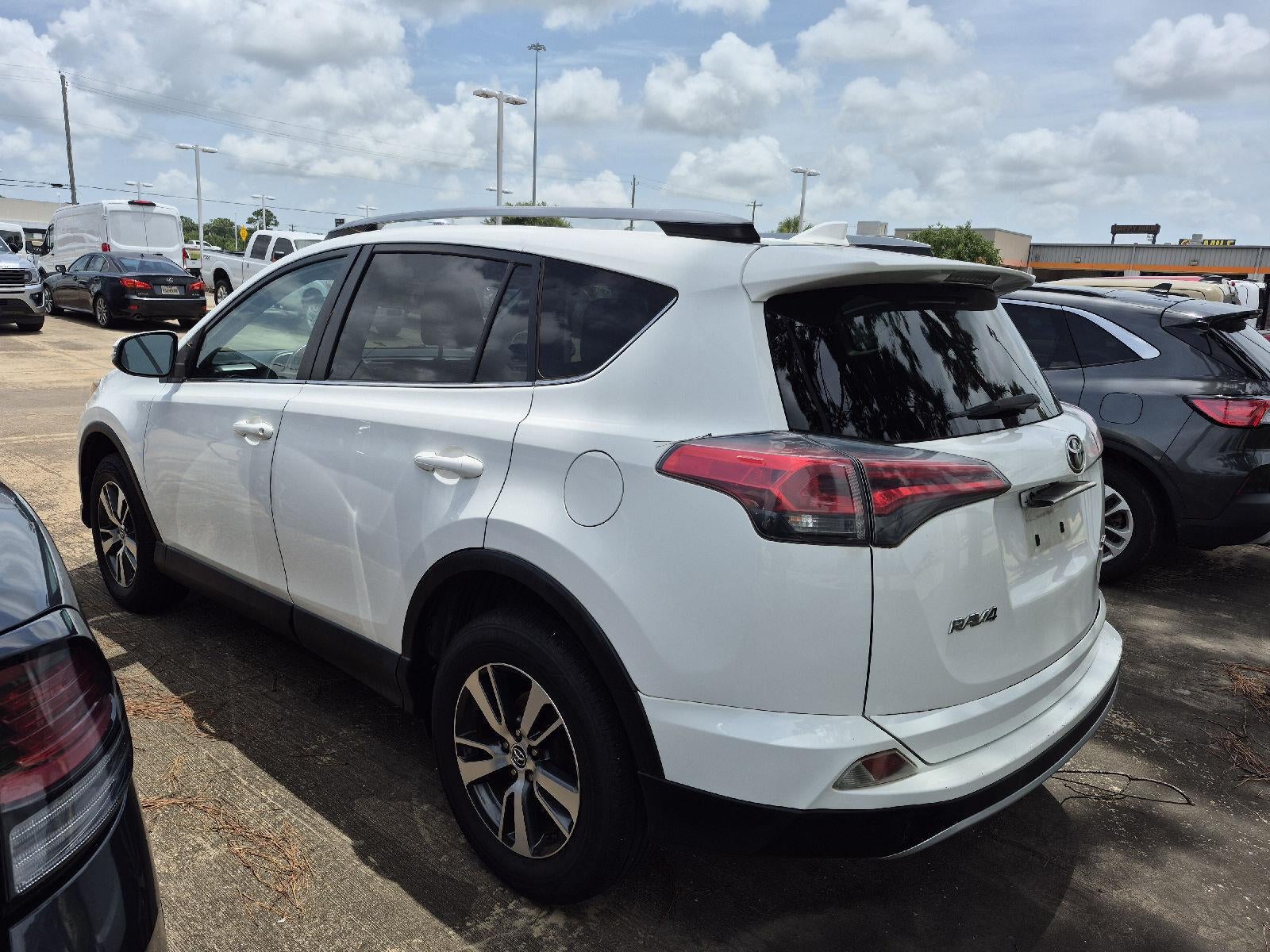 2018 Toyota RAV4 XLE