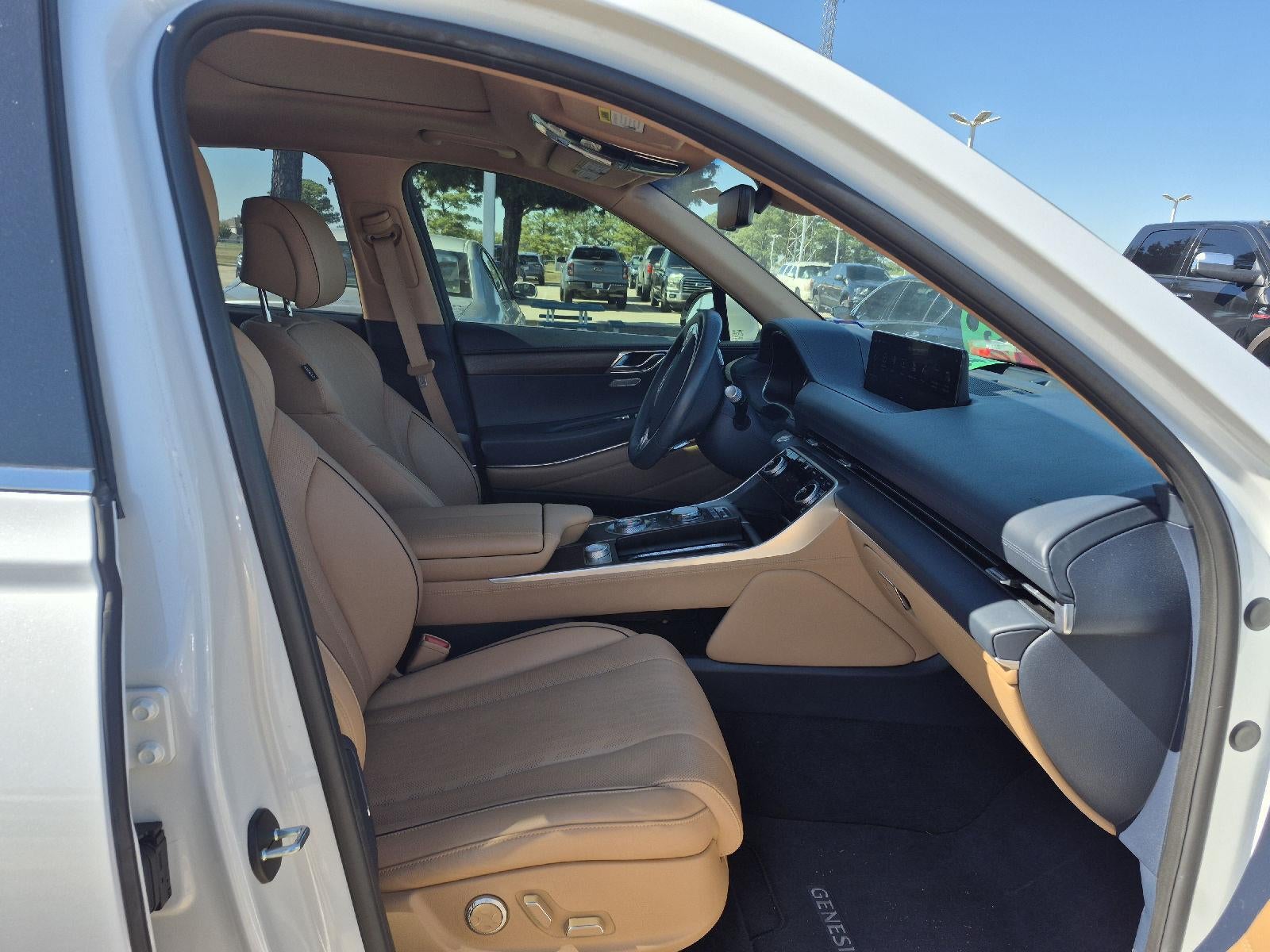 2023 Genesis GV80 Base