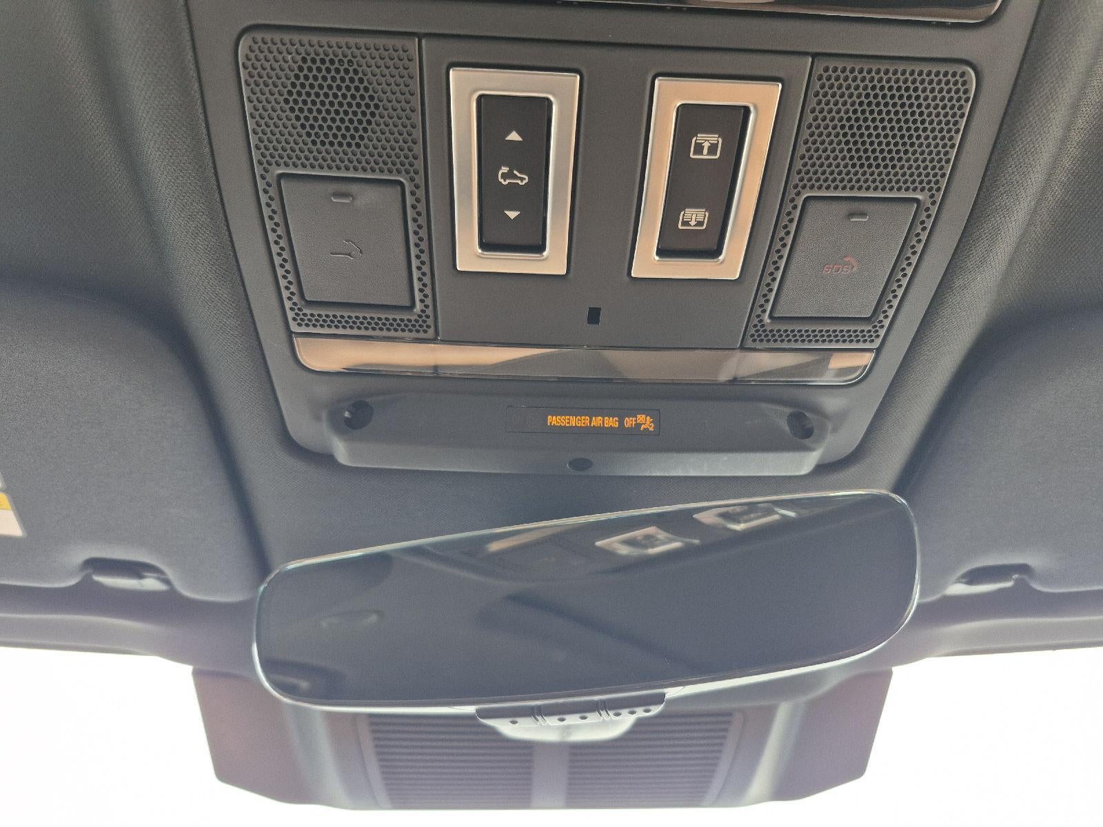 2023 Land Rover Defender S